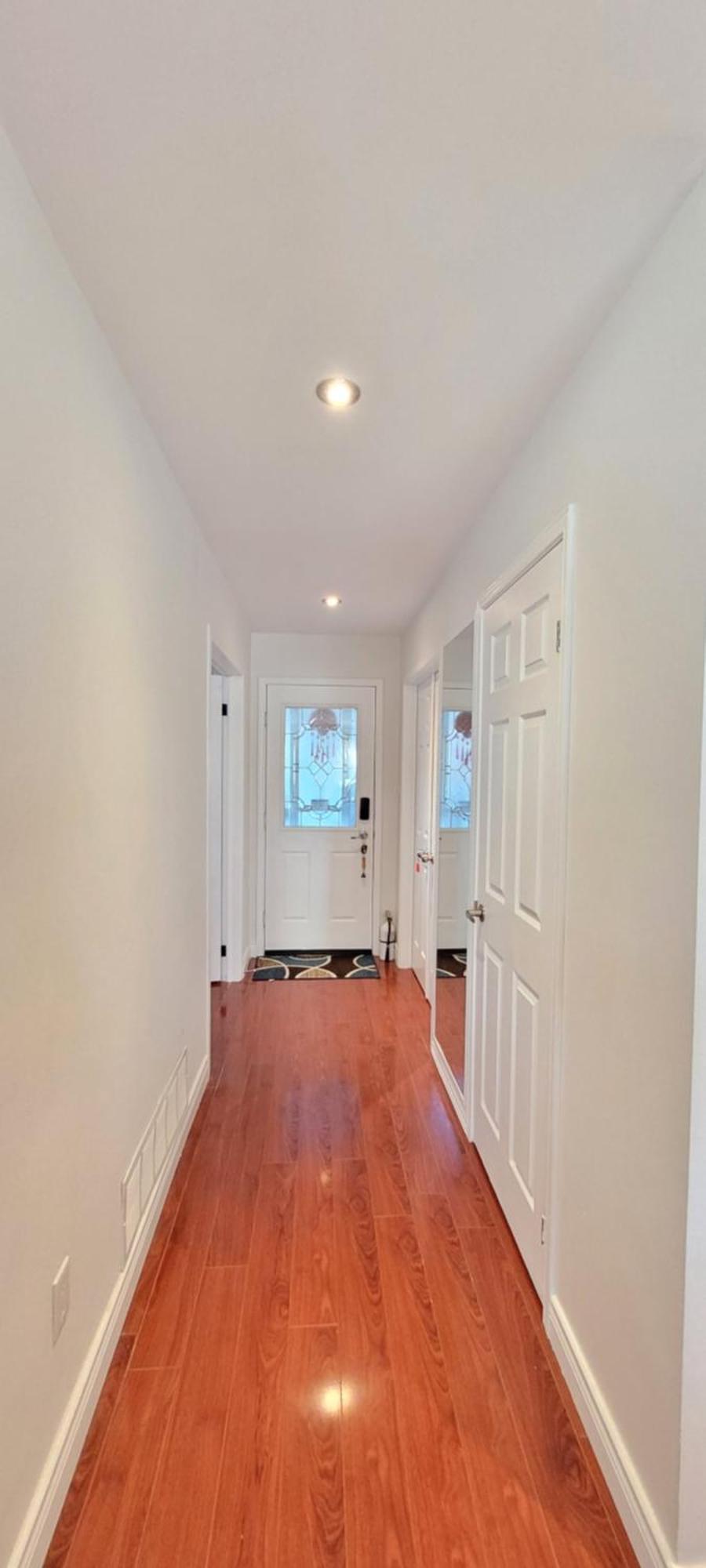 Mainfloor Spacious Room In تورونتو المظهر الخارجي الصورة